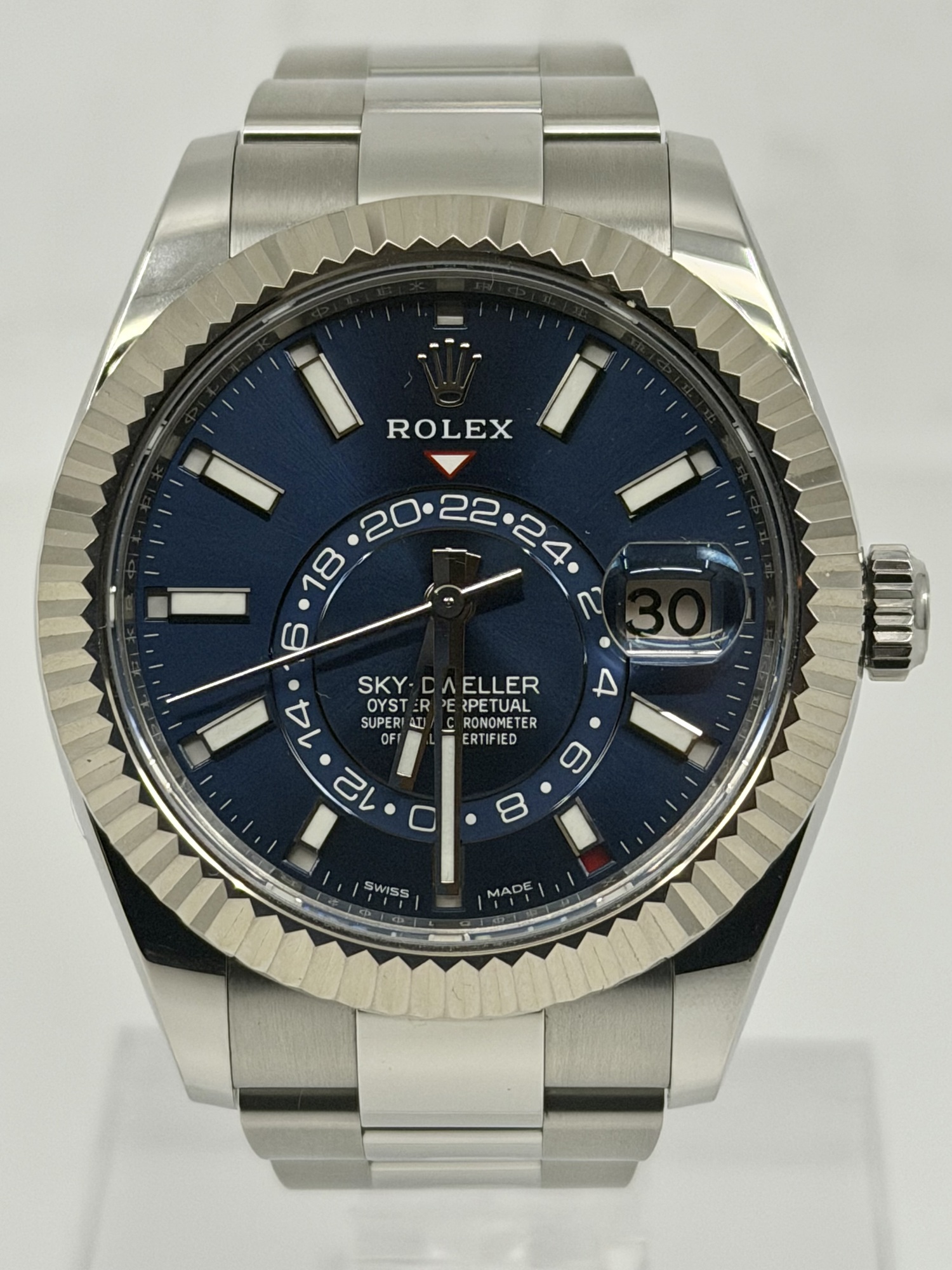 Rolex Sky-Dweller, photograph 3