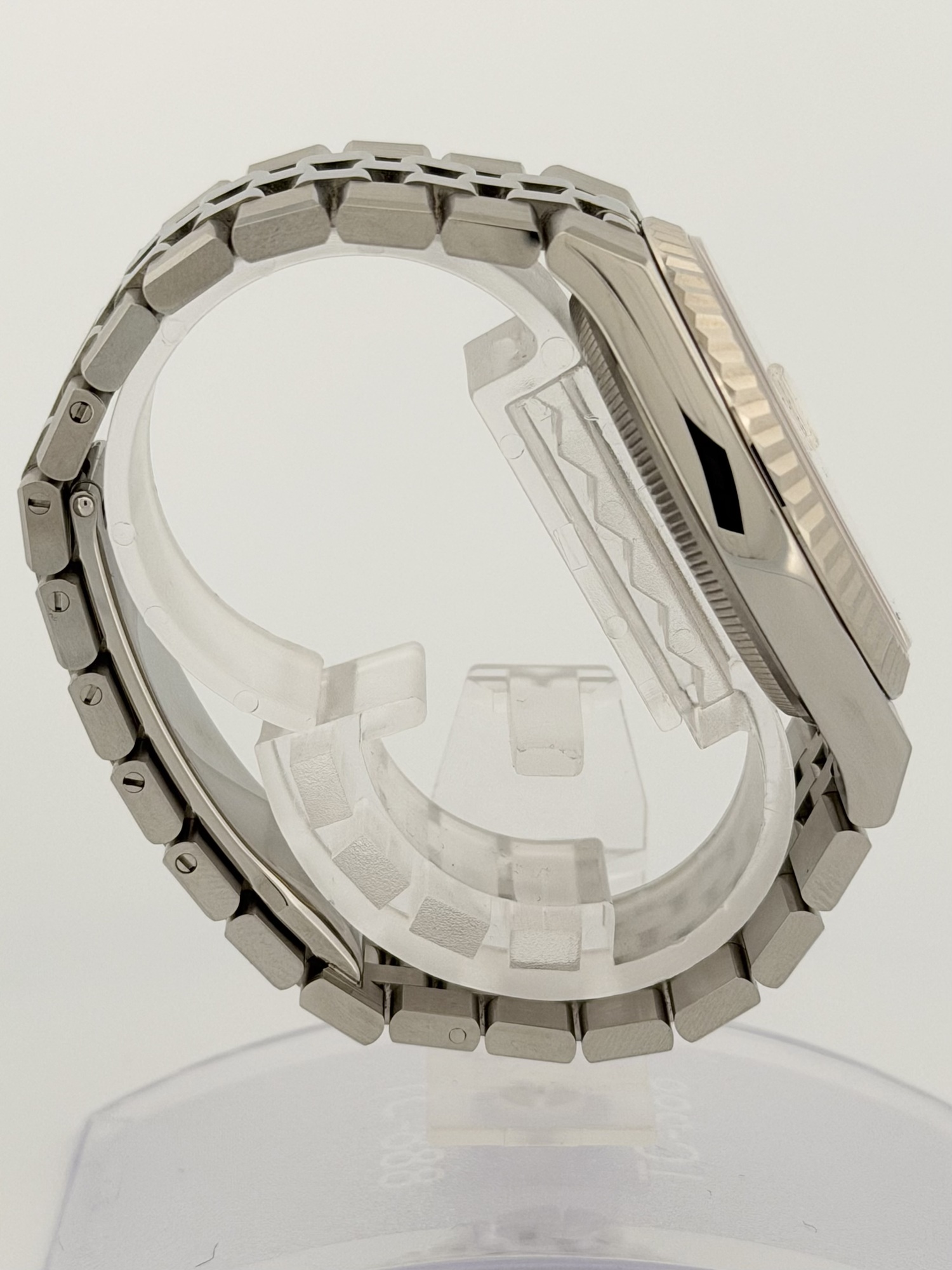 Rolex Land-Dweller, photograph 6