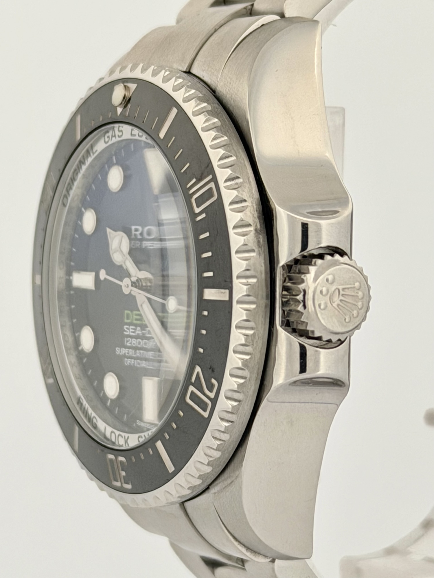 Rolex Sea-Dweller, photograph 3
