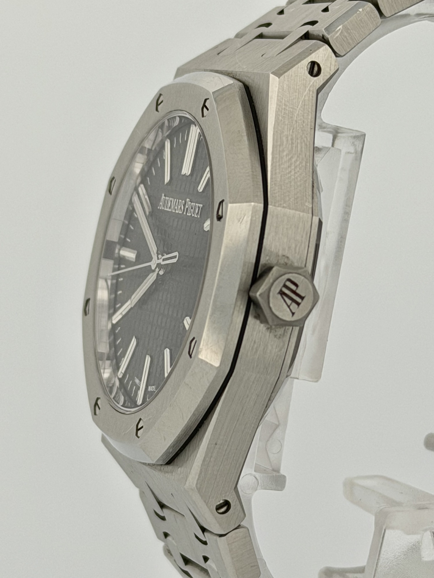 Audemars Piguet Royal Oak, photograph 3