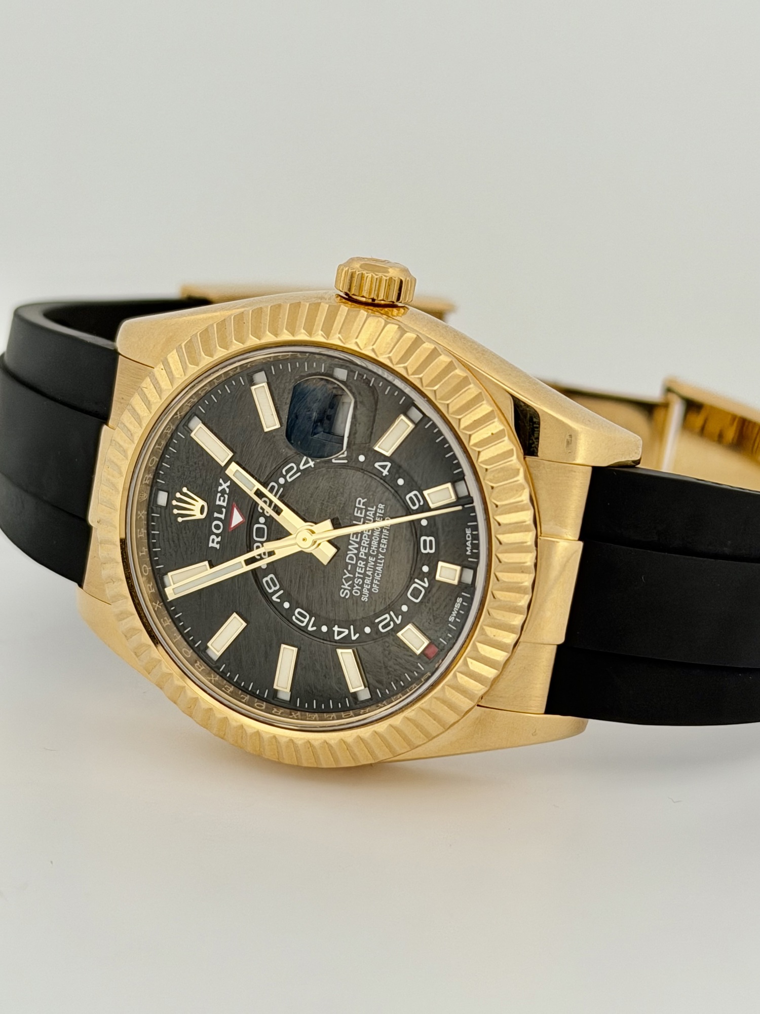 Rolex Sky-Dweller, photograph 9