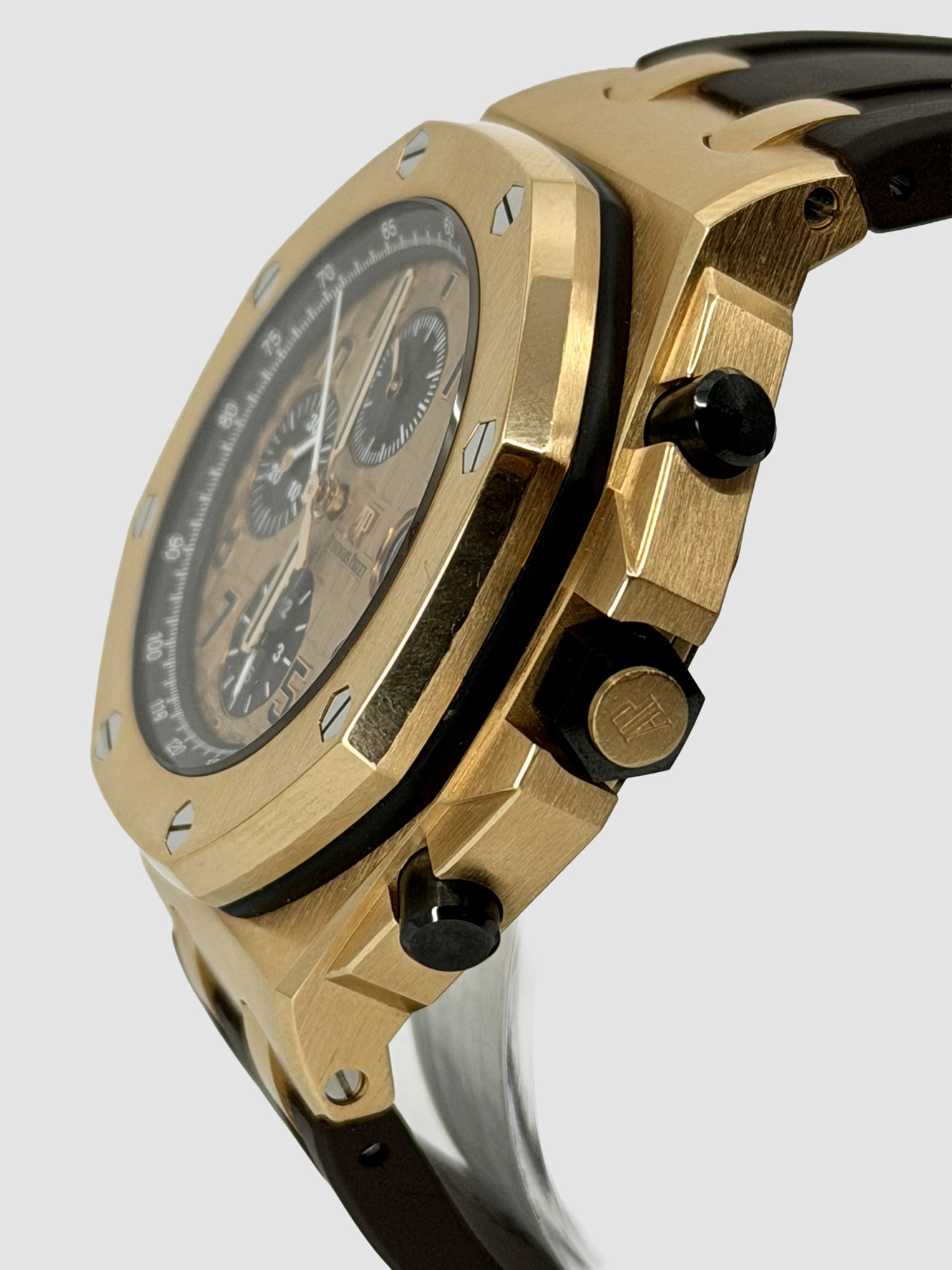 Audemars Piguet Royal Oak Offshore, photograph 3