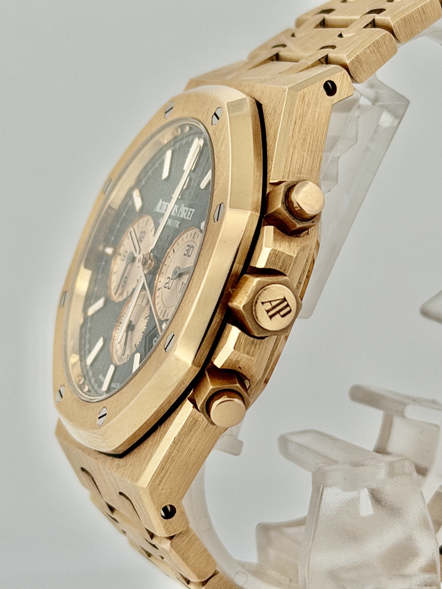 Audemars Piguet Royal Oak Chronograph, photograph 3