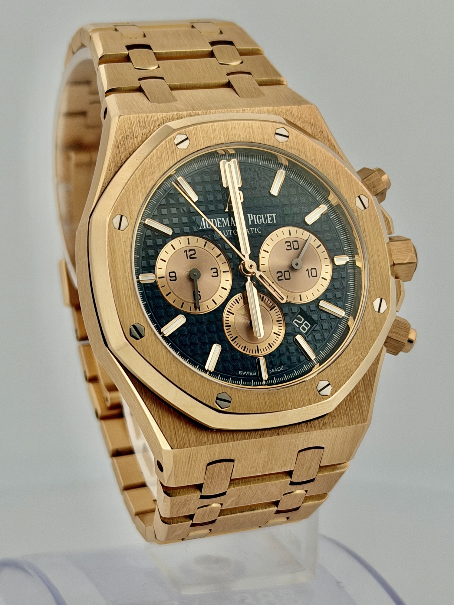 Audemars Piguet Royal Oak Chronograph, photograph 1